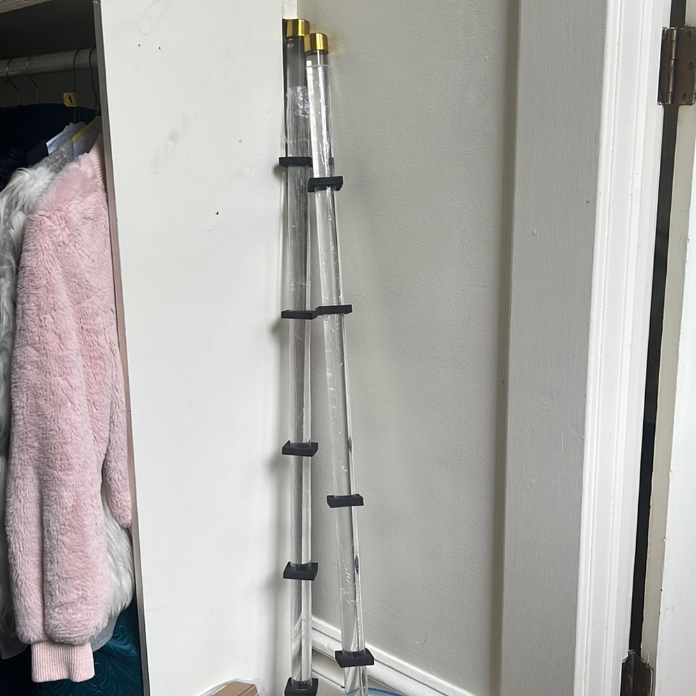 Acrylic curtain rods & rings